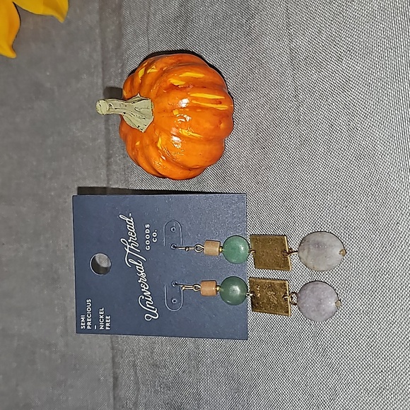 NWT Semi Precious, Nickel Free, Universal Thread Goods Co. Dangle Earrings - Picture 4 of 8